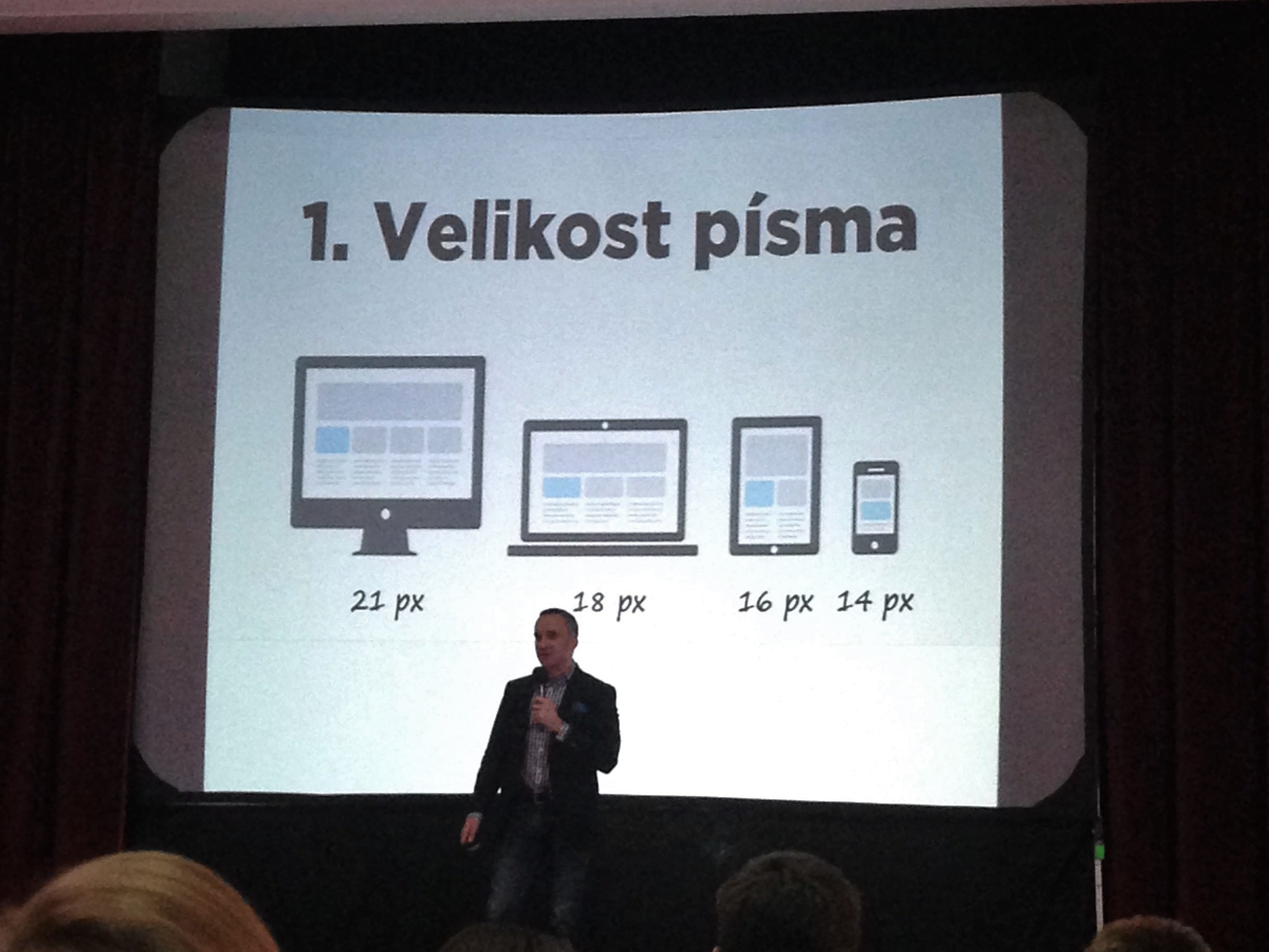 Velikost písma by měla být přímo úměrná použitému zařízení